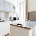Functional Flat Close To The Station Λιλ