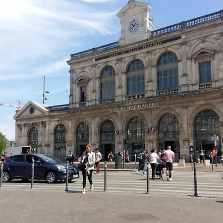 Apartment Functional Flat Close To The Station